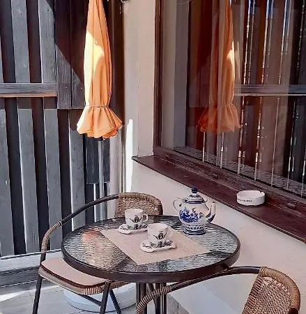Studio At Vigo Апартамент