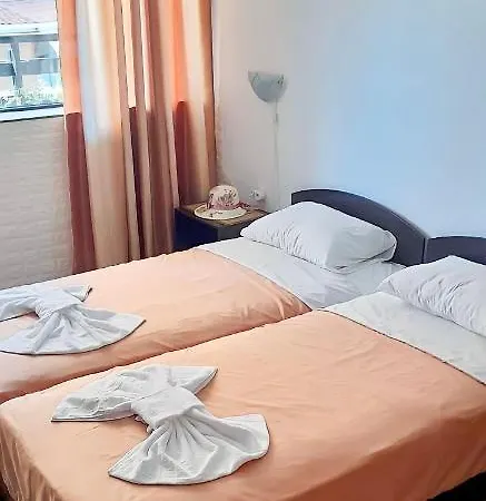 Studio At Vigo Апартамент